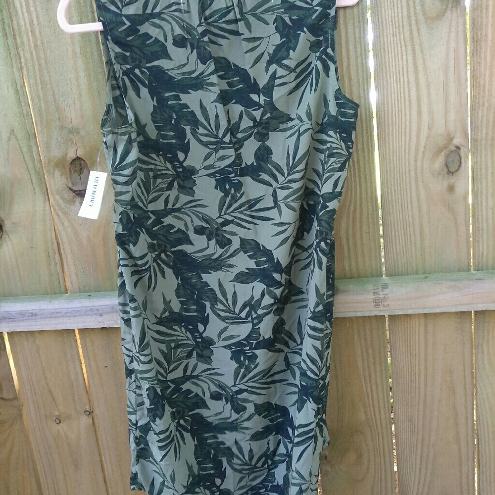 Line dress - Picture 4 of 4